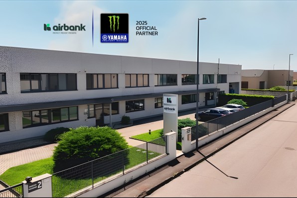 Monster Energy Yamaha MotoGP Renew Partnership with Airbank for 2025-2026